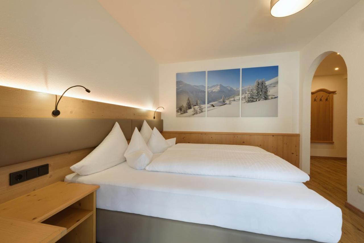 Landhaus Strolz Sankt Anton am Arlberg Exterior foto