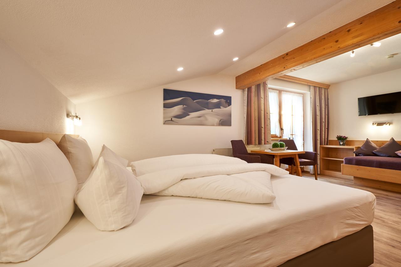 Landhaus Strolz Sankt Anton am Arlberg Exterior foto